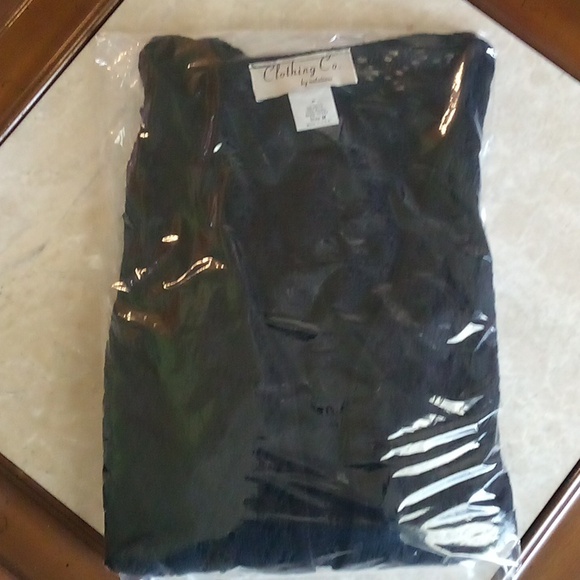 Black Knit Lace Sweater/Shrug - Picture 8 of 8